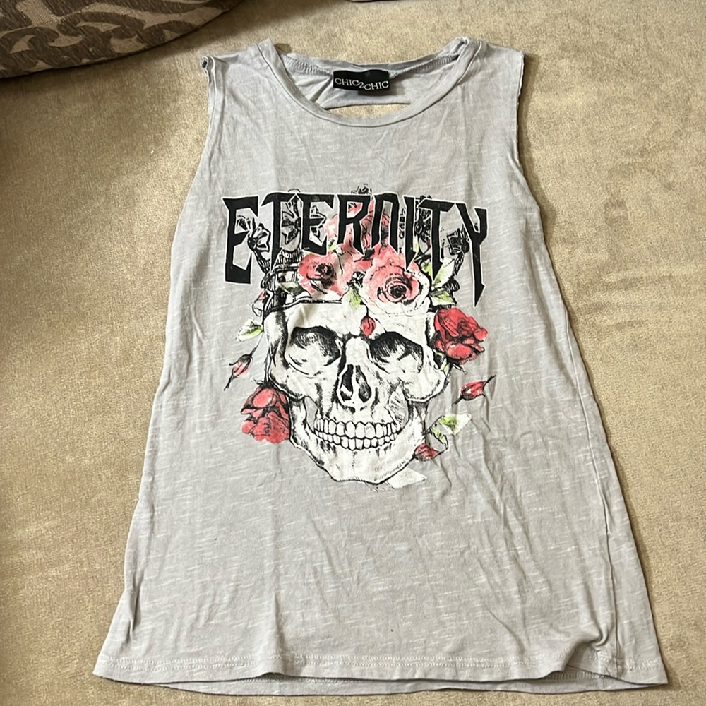 Chic 2 Chic Skeleton tank top Small 7/8